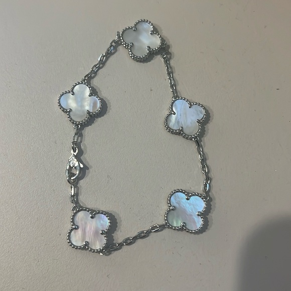 Jewelry - Fashion Clover Bracelet